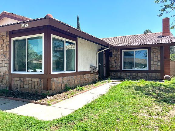 4th image of 12950 Glenmere Dr