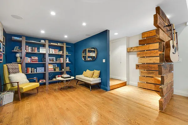 Sold by Bold New York | media 3