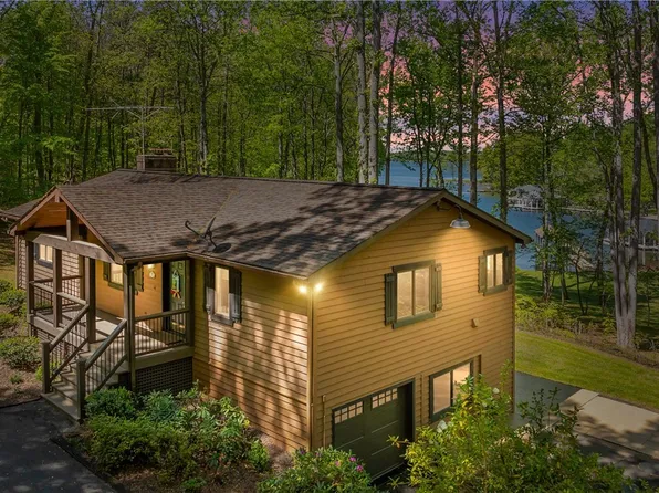 194 Becky Ct, Bumpass, VA 23024