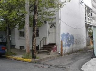 1110 Buttonwood St, Reading, PA 19604