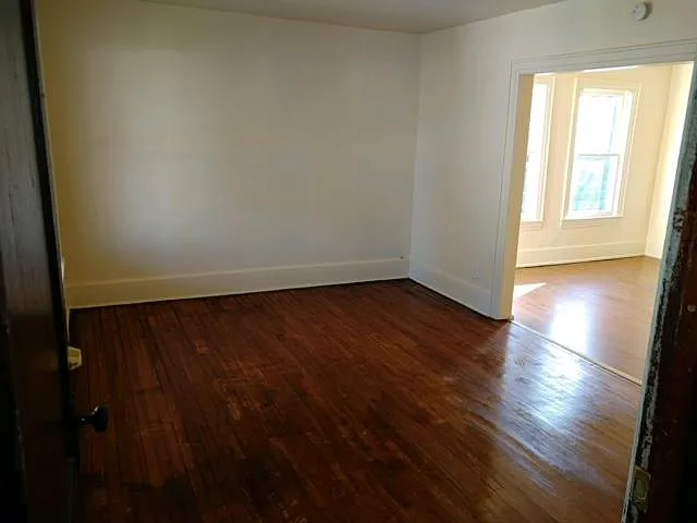 913-915 Springate St #2 — Photo 3