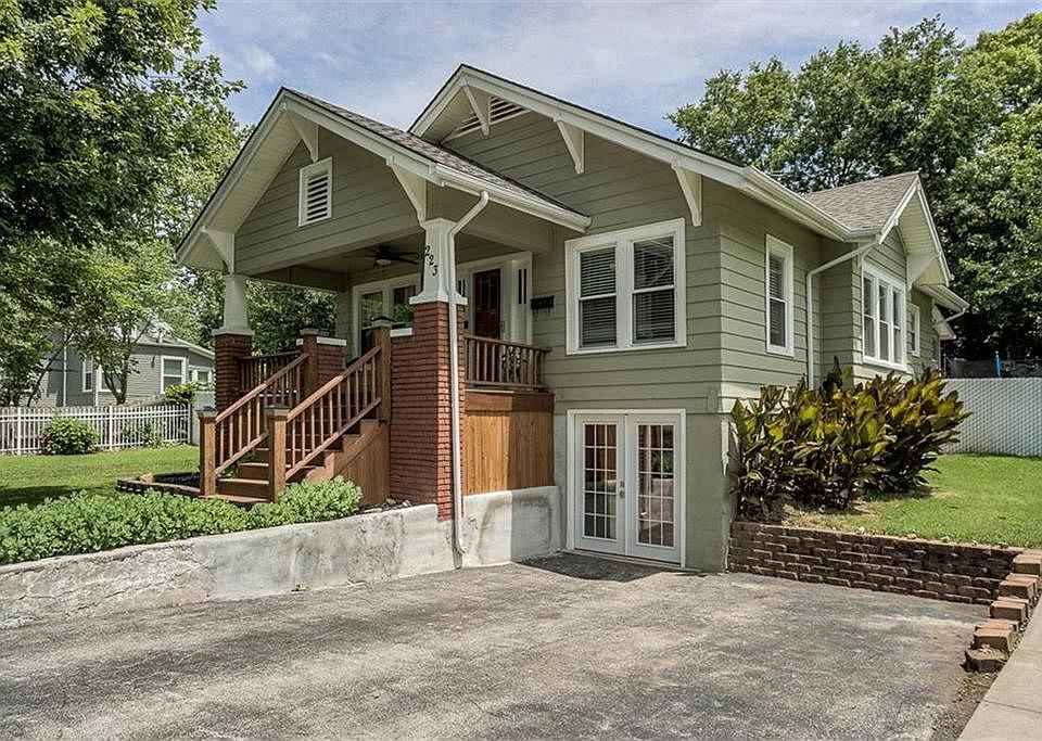 1st image of 223 Sheidley Ave