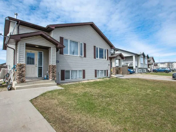 12010 E 102 A St, Grande Prairie, AB T8V 0M7