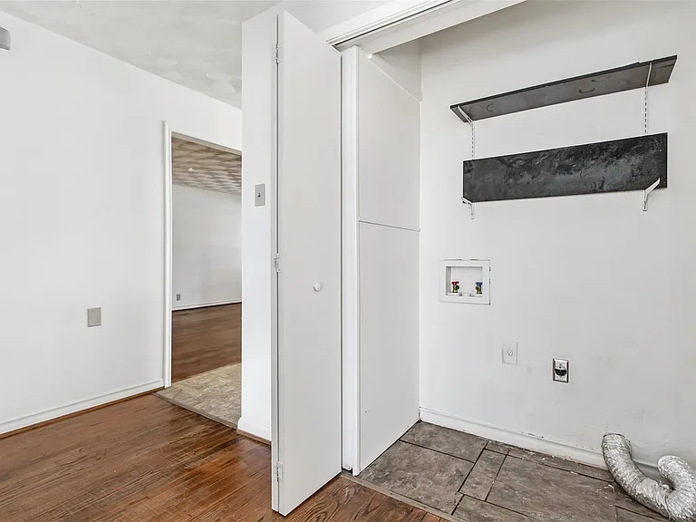 11050 Wyatt St — Photo 15