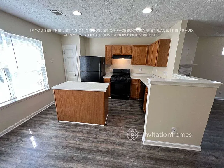 170 Meadowridge Dr — Photo 3