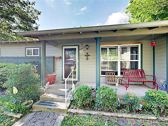 2nd image of 4908 Stephanie Dr