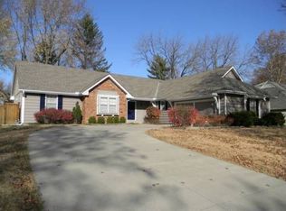 6016 W 90th St, Overland Park, KS 66207