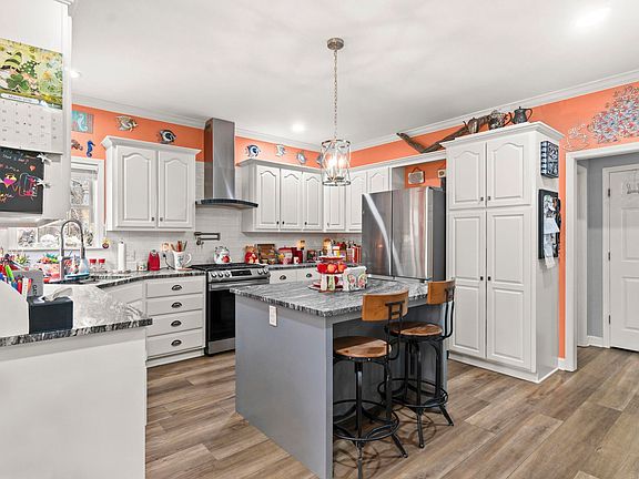 5th image of 1160 Huntington Pl