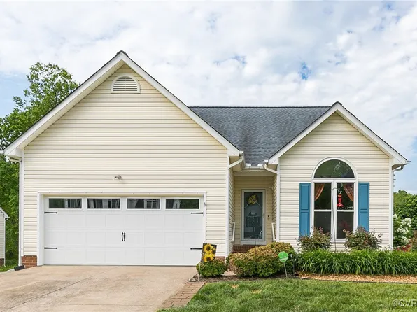 3003 Chartwood Dr, Sandston, VA 23150