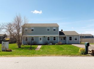 24 Ashton Ln, Narragansett, RI 02882