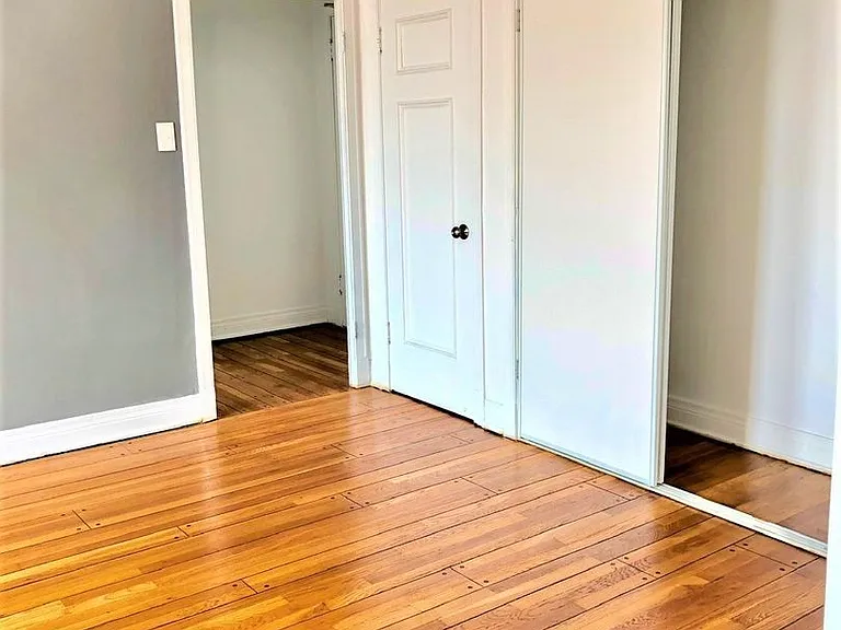 The Asbury Apartments — Photo 23