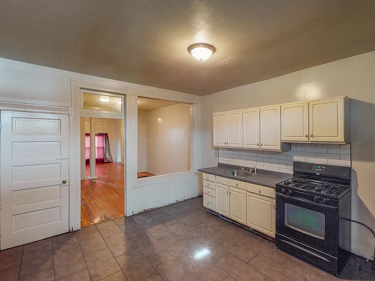 1625 Darley Ave — Photo 4