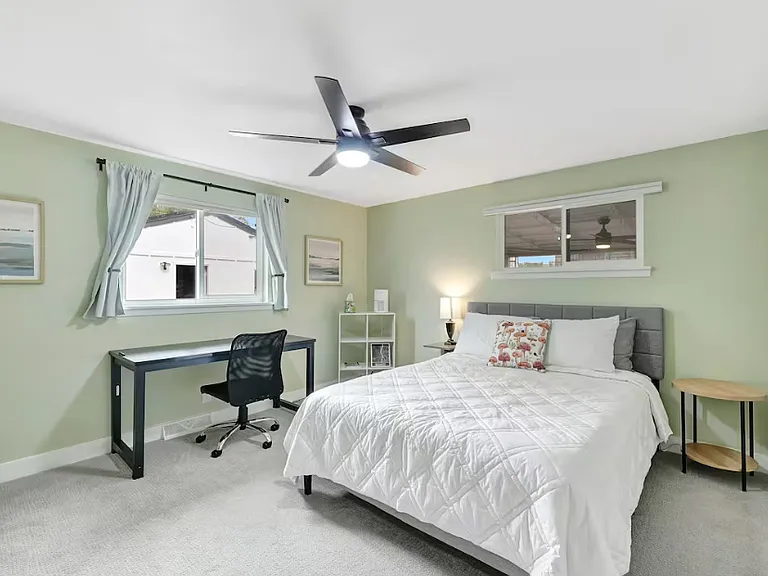 1021 Hazel Ct — Photo 9