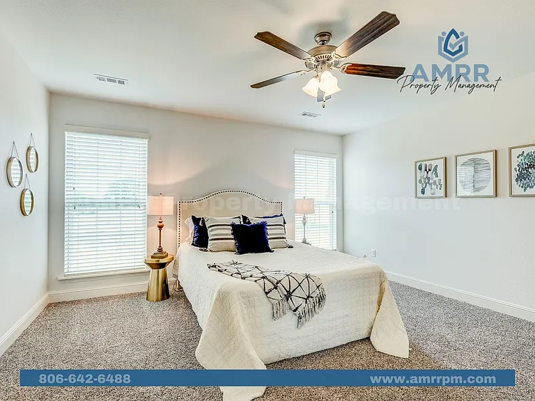 1718 Farmer St — Photo 13
