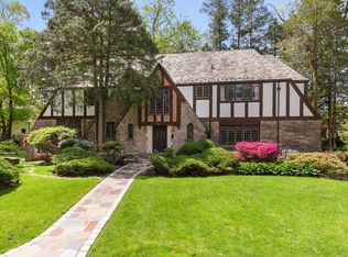 30 Ogden Rd, Scarsdale, NY 10583