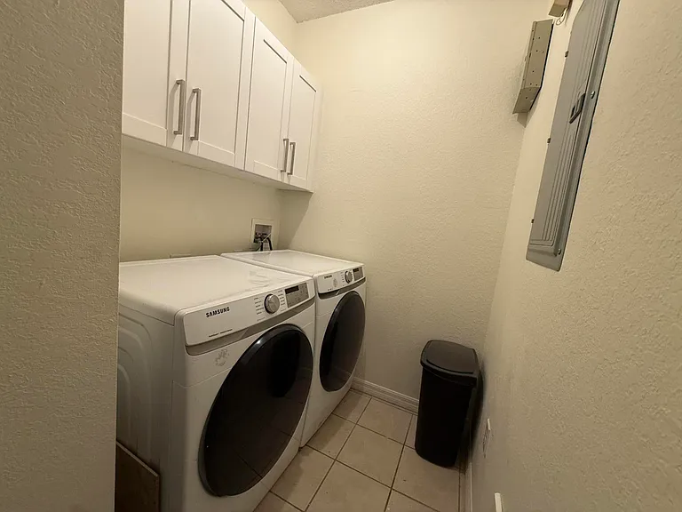 3020 Alcazar Pl #303 — Photo 26
