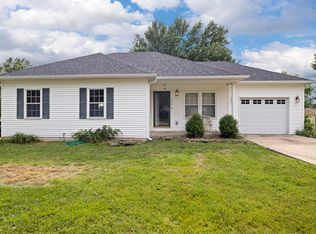 1005 N 41st St, Nixa, MO 65714