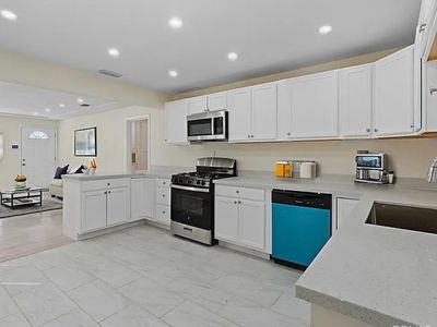 224 S Alessandro St, Hemet, CA, 92543