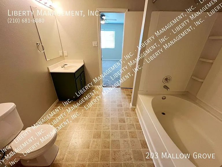203 Mallow Grv — Photo 31