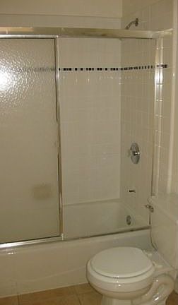 2nd image of 3465 Valle Ave APT 5
