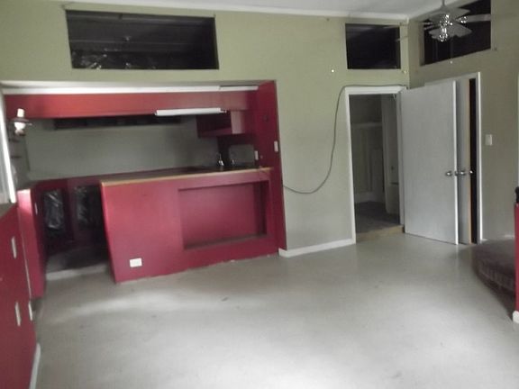 2nd image of 4018 Townhouse Dr