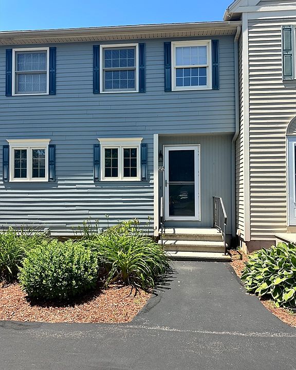 1st image of 922 Fox Hollow Dr #922