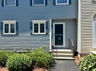 922 Fox Hollow Dr #922, Hudson, NH 03051