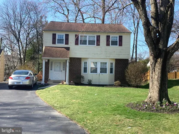 21 Dora Dr, Media, PA 19063