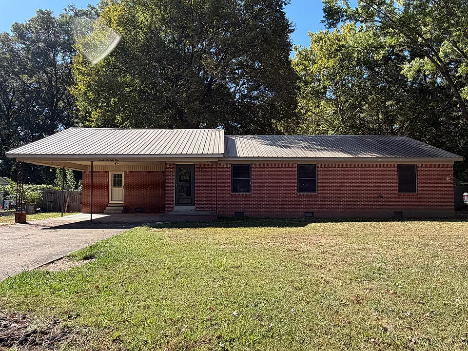 2651 Shepard Dr