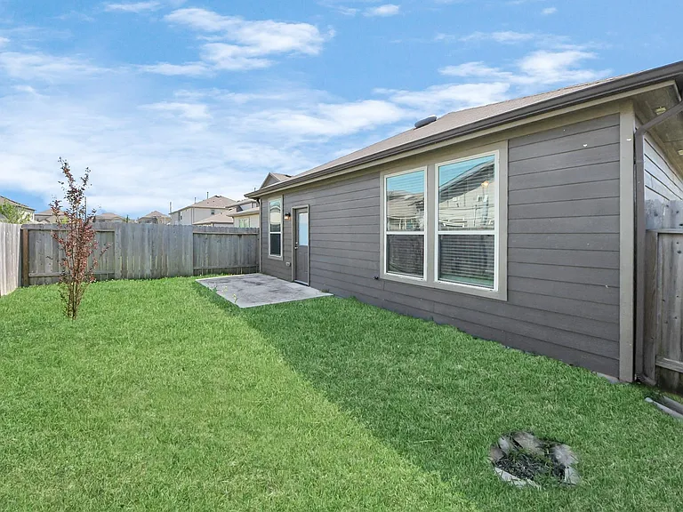 14626 Sierra Garden Dr — Photo 33