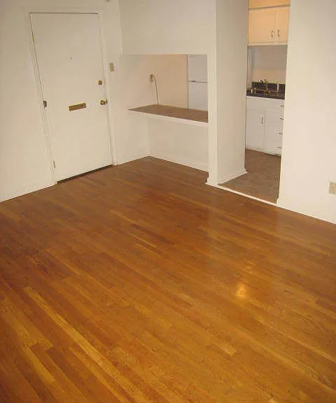 1356 Royalty Ct — Photo 7