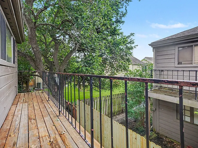 18242 Lakeside Ln — Photo 20