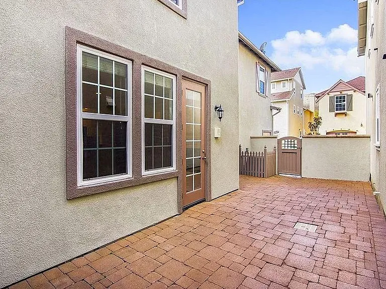 8 Steeton Ln — Photo 10