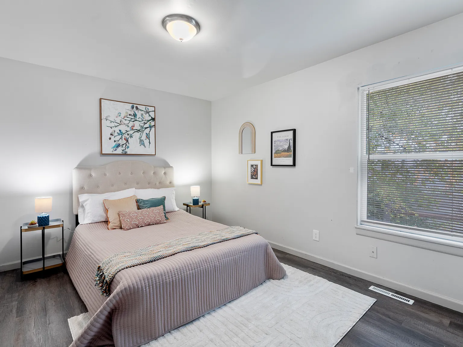 3 bed, 900 sqft, $1,500 — Photo 4