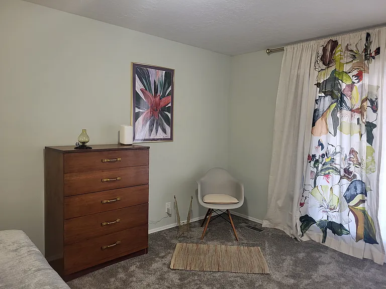 8910 Chambers Pl NE — Photo 24