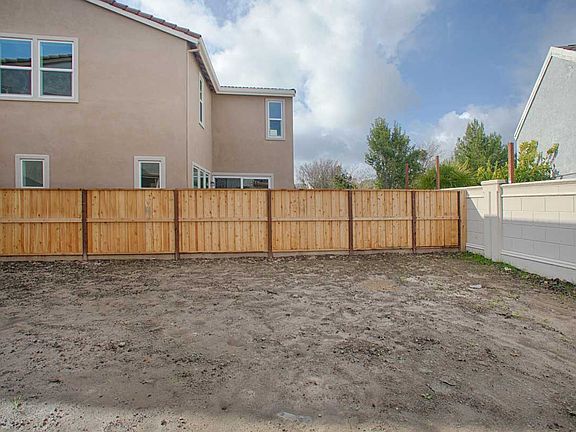 Homesite 25 - Backyard