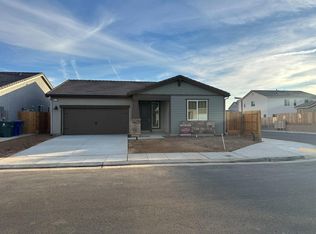 4178 Beverly Ave, Clovis, CA 93619