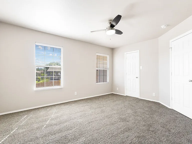 13415 Rhodes Villa — Photo 18