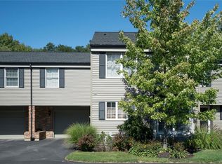 46 Bridle Path, Orchard Park, NY 14127