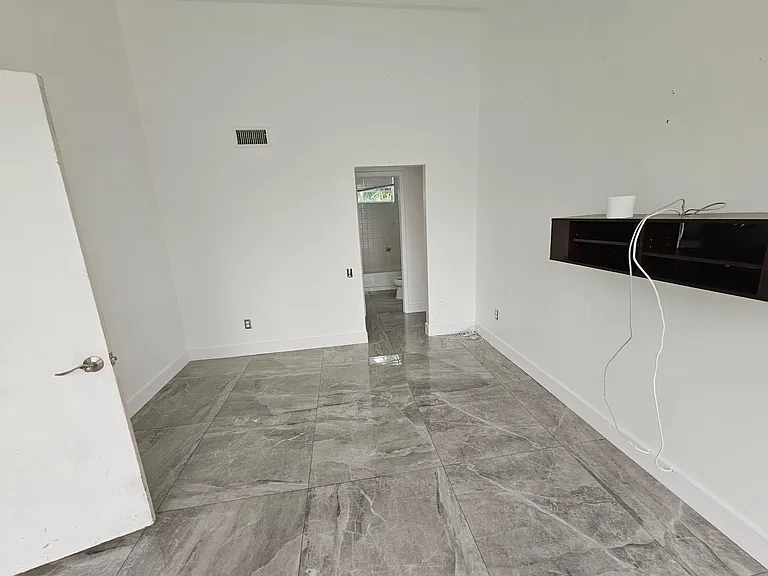 7130 SW 112th Ct — Photo 6