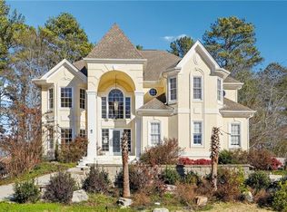 1795 Laurel Creek Dr, Lawrenceville, GA 30043