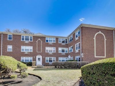 4855 Dobson St UNIT 304, Skokie, IL, 60077