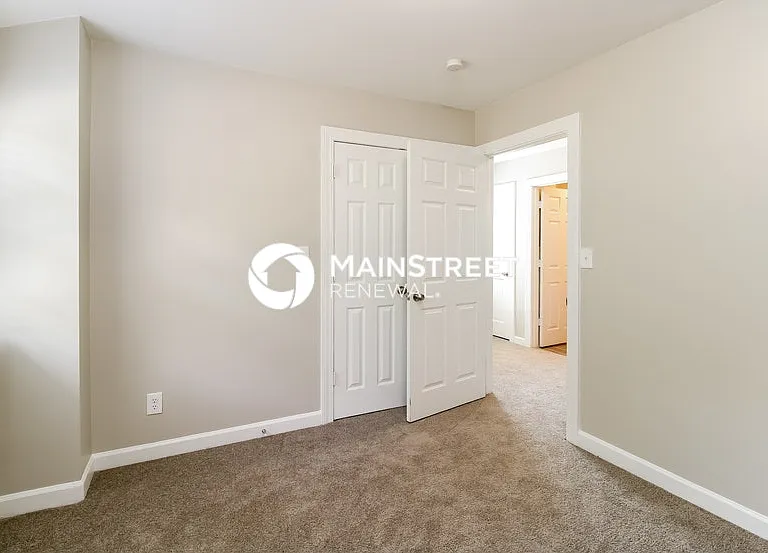 152 Iroquois Trl — Photo 8