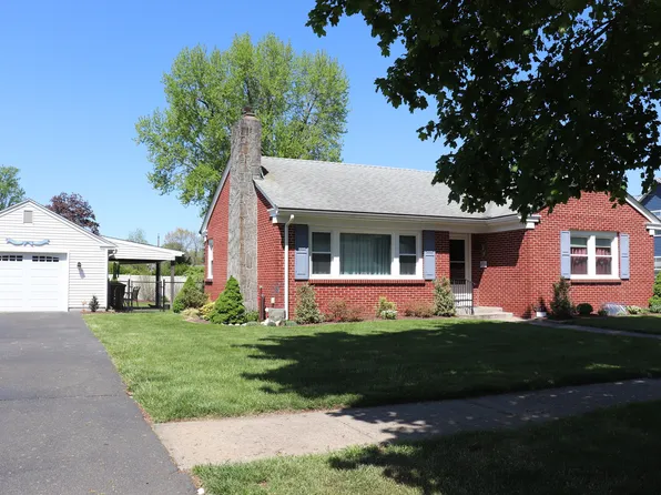 17 Longview Road, Enfield, CT 06082