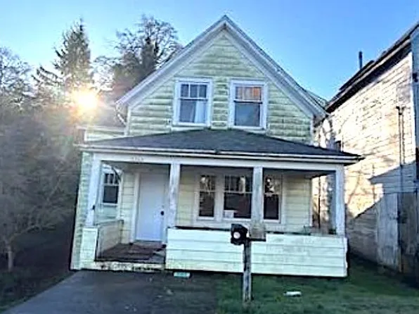 1741 Franklin Ave, Astoria, OR 97103