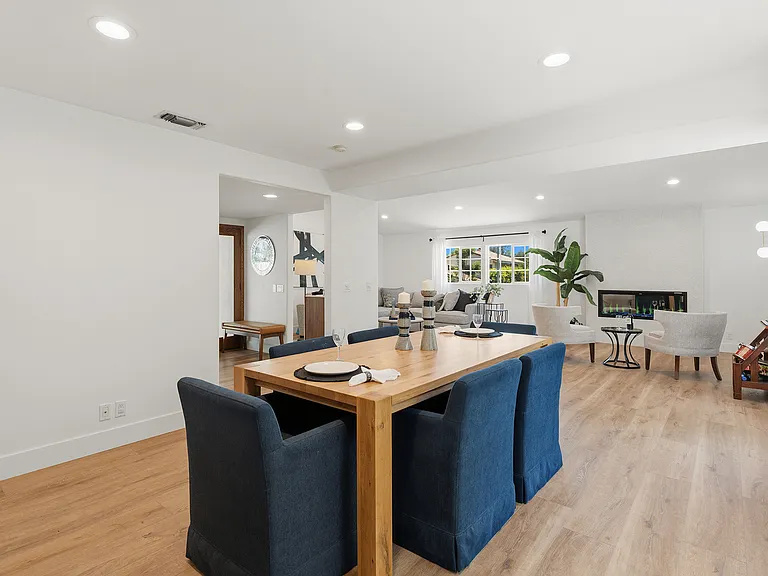 4515 Park Livorno — Photo 2