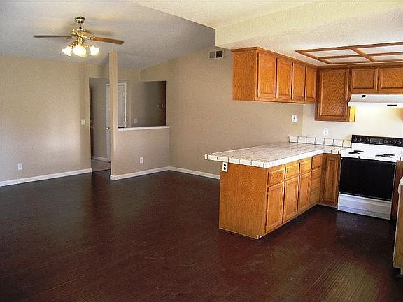 5th image of 1714 Valley Meadows Dr