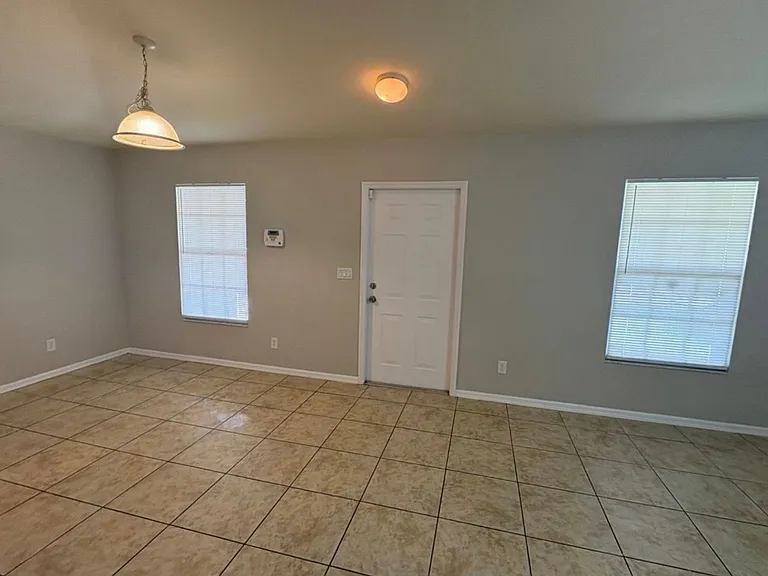 4316 New York Ave — Photo 5