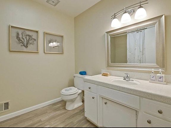 2nd image of 10311B Lockwood Dr