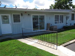 268 Berwick Ct UNIT B, Ridge, NY 11961